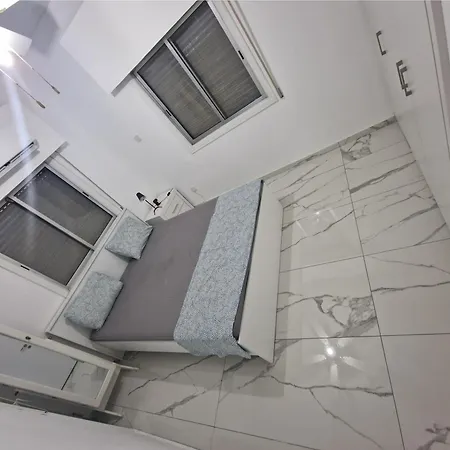 Cozy 1 Bedroom City-center F * Lárnaca